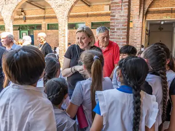 Blanco visita en Buenos Aires un centro educativo para colectivos vulnerables fundado por un castellano y leonés Blanco visita en Buenos Aires un centro educativo para colectivos vulnerables fundado por un castellano y leonés