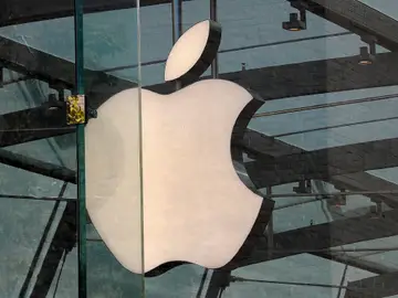 India obliga a los fabricantes de móviles a instalar una app gubernamental, pero Apple se niega. India obliga a los fabricantes de móviles a instalar una app gubernamental, pero Apple se niega.