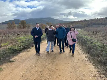 González Corral durante su visita a Castropodame (León) González Corral durante su visita a Castropodame (León)