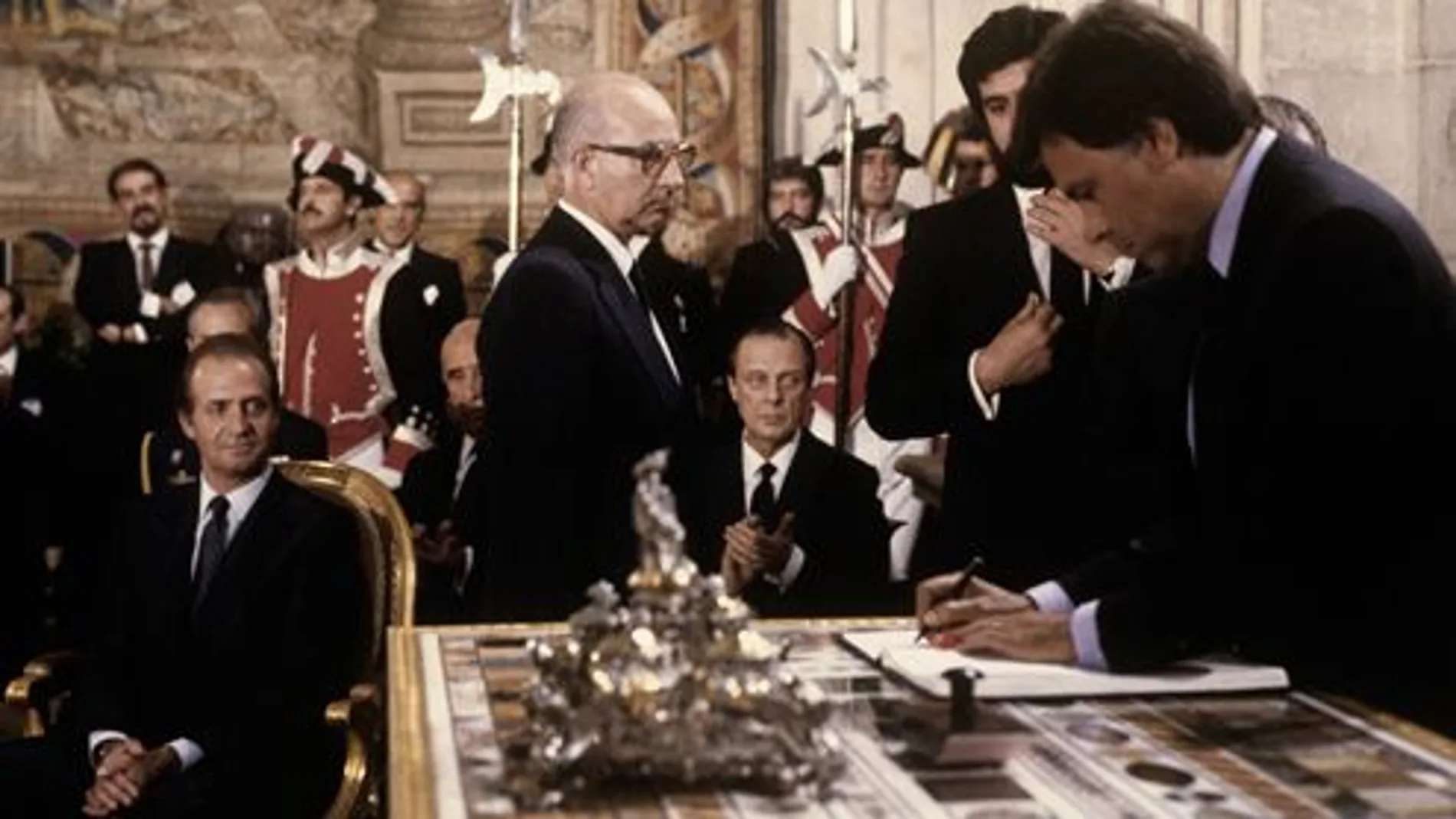 Firma del Tratado de Adhesión de España a la UE el 12 de junio de 1985