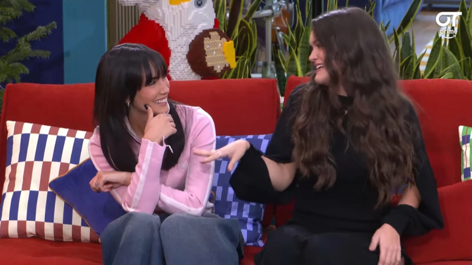 Aitana y Amaia regresan a la Academia de 'Operación Triunfo'