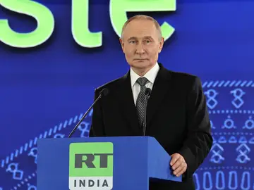 Russian President Putin visits India New Delhi (India), 05/12/2025.- Russian President Vladimir Putin attends a ceremony to launch the broadcasting of the RT India TV channel in New Delhi, India, 05 December 2025. Putin is on a two-day state visit to India. (Rusia, Nueva Delhi) EFE/EPA/ALEXANDER KAZAKOV/SPUTNIK/KREMLIN / POOL MANDATORY CREDIT