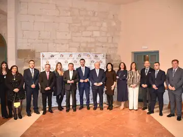 González Gago en el acto celebrado en Medina de Rioseco junto a David Esteban, Enrique Cabero o Raquel Alonso, entre otros González Gago en el acto celebrado en Medina de Rioseco junto a David Esteban, Enrique Cabero o Raquel Alonso, entre otros