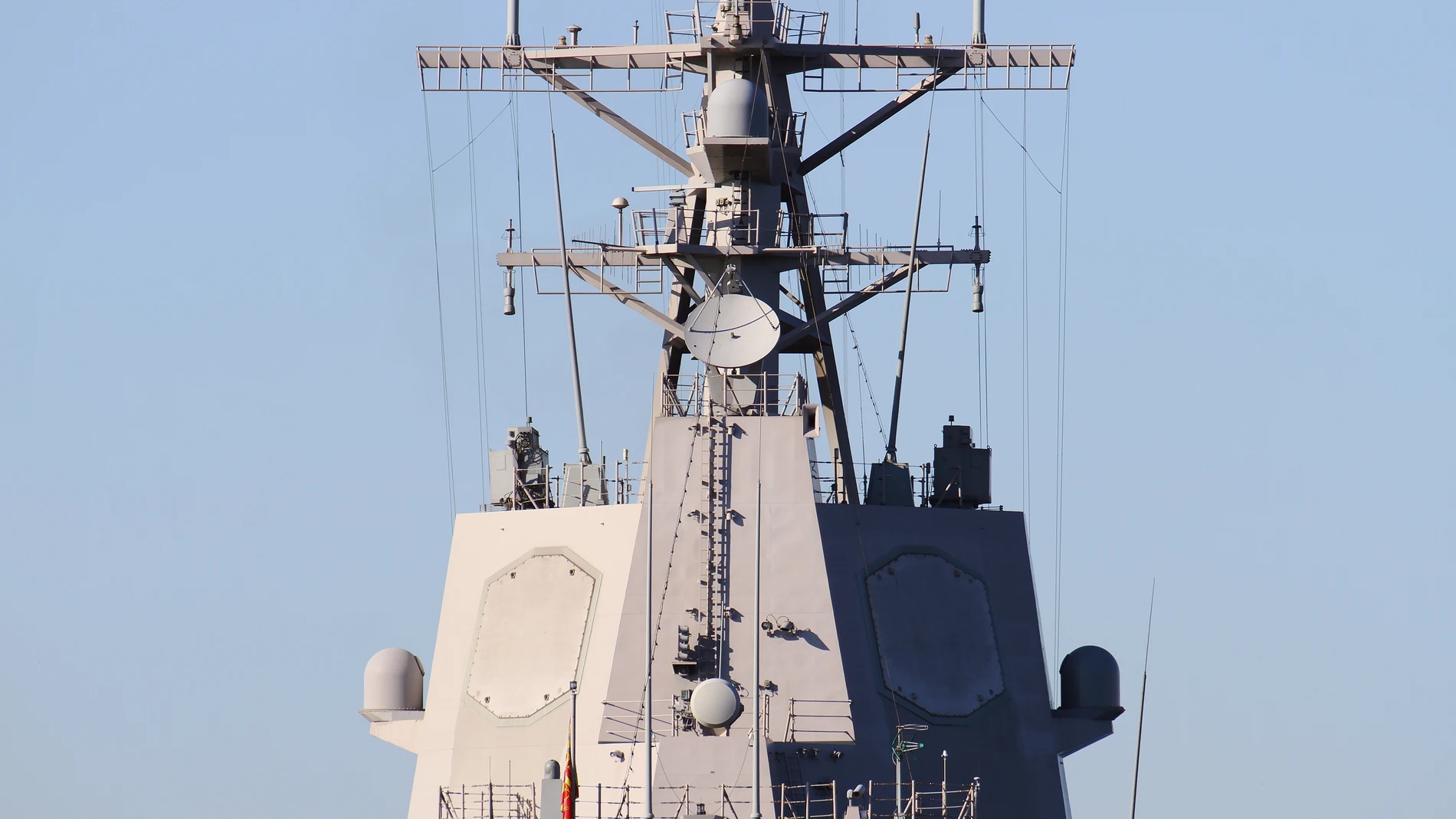 La Armada española participa en varias misiones de la OTAN en el mar Mediterráneo en materia de Defensa y Seguridad, como la operación Sea Guardian