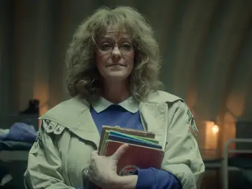 Hope Hynes Love en la quinta temporada de 'Stranger Things' Hope Hynes Love en la quinta temporada de 'Stranger Things'