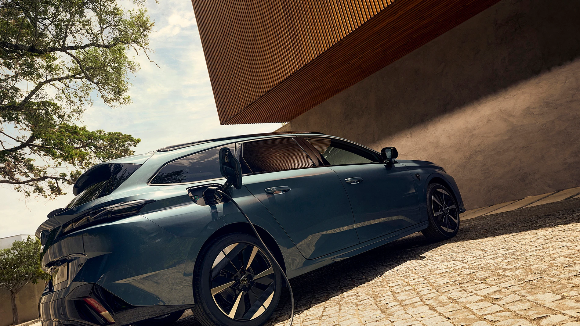 Peugeot renueva su 308 con cambios en la estética y una nueva gama de motorizaciones