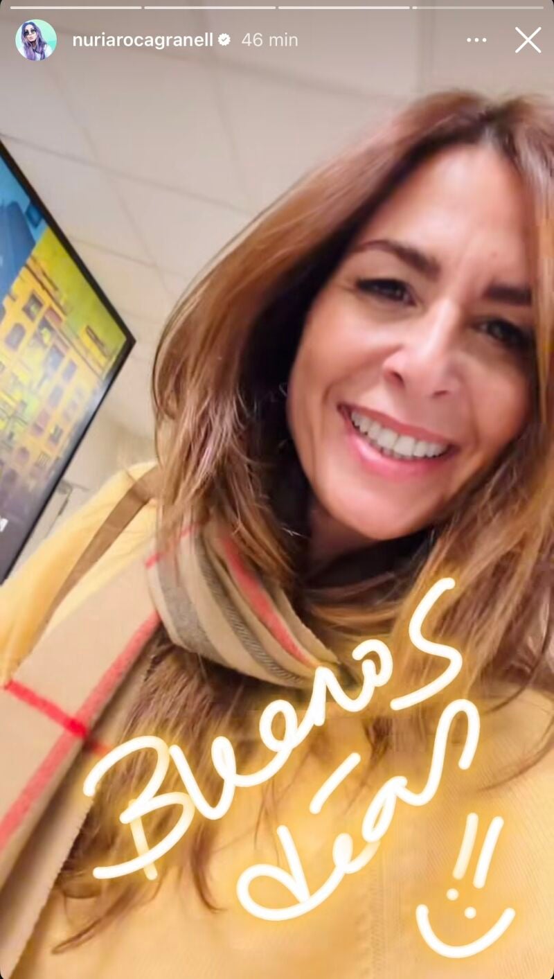 Nuria Roca con jersey de punto.