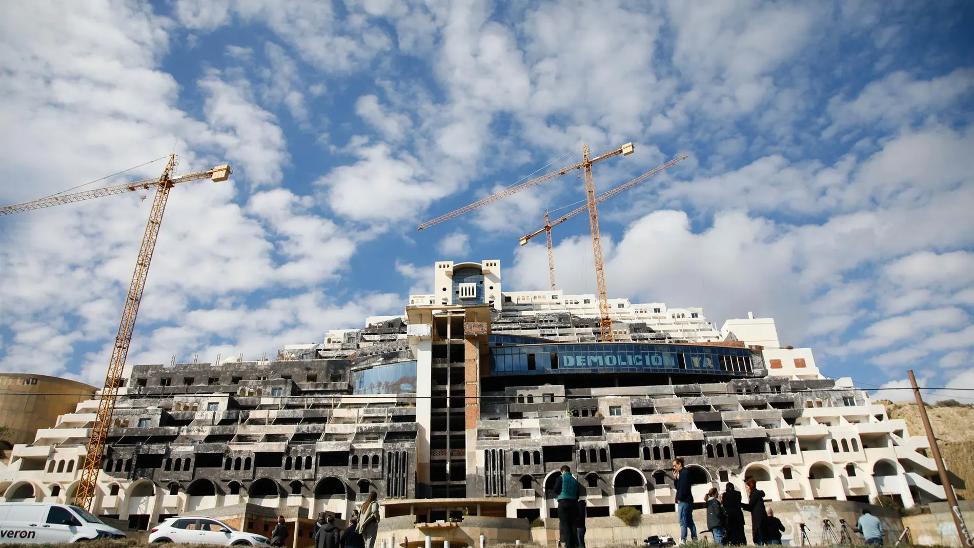 El hotel El Algarrobico en Carboneras