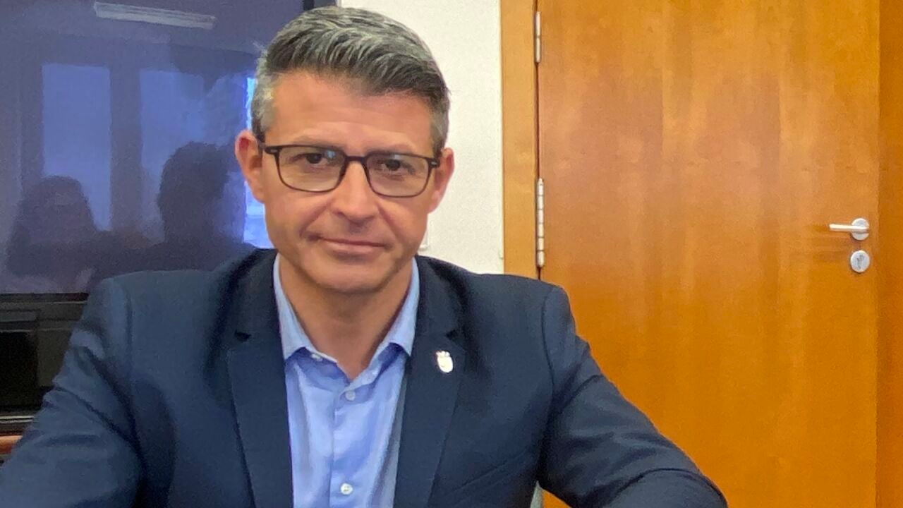 El alcalde de Almussafes, acusado de acoso, pide declarar ante el comité del PSOE