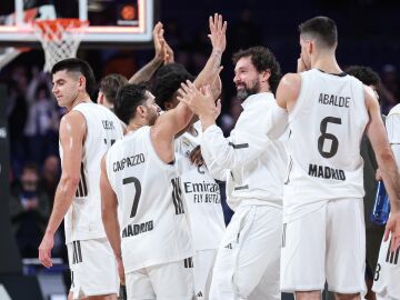 Baloncesto/Liga Endesa.- (Cr&oacute;nica) El Real Madrid sigue su racha liguera y el Bar&ccedil;a, tambi&eacute;n con Xavi Pascual