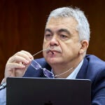 El exdiputado socialista Santos Cerd&aacute;n a su llegada al Senado este mi&eacute;rcoles para su comparecencia en la comis