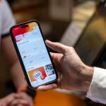 Con Waylet puedes pagar, ahorrar y gestionar tus repostajes, recargas y compras desde el m&oacute;vil