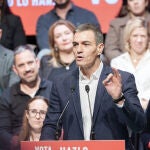 S&aacute;nchez y Gallardo participan en el acto de cierre de campa&ntilde;a del PSOE en Villanueva de la Serena