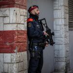 Sucesos.- Los Mossos investigan un tiroteo en Castelldefels (Barcelona) con una persona herida