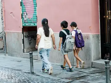 El desarrollo de la evaluación está supervisado por los docentes de cada colegio e instituto El desarrollo de la evaluación está supervisado por los docentes de cada colegio e instituto