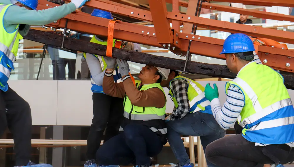 El segundo barco de Keops comienza su viaje para ser expuesto en el Gran Museo Egipcio
