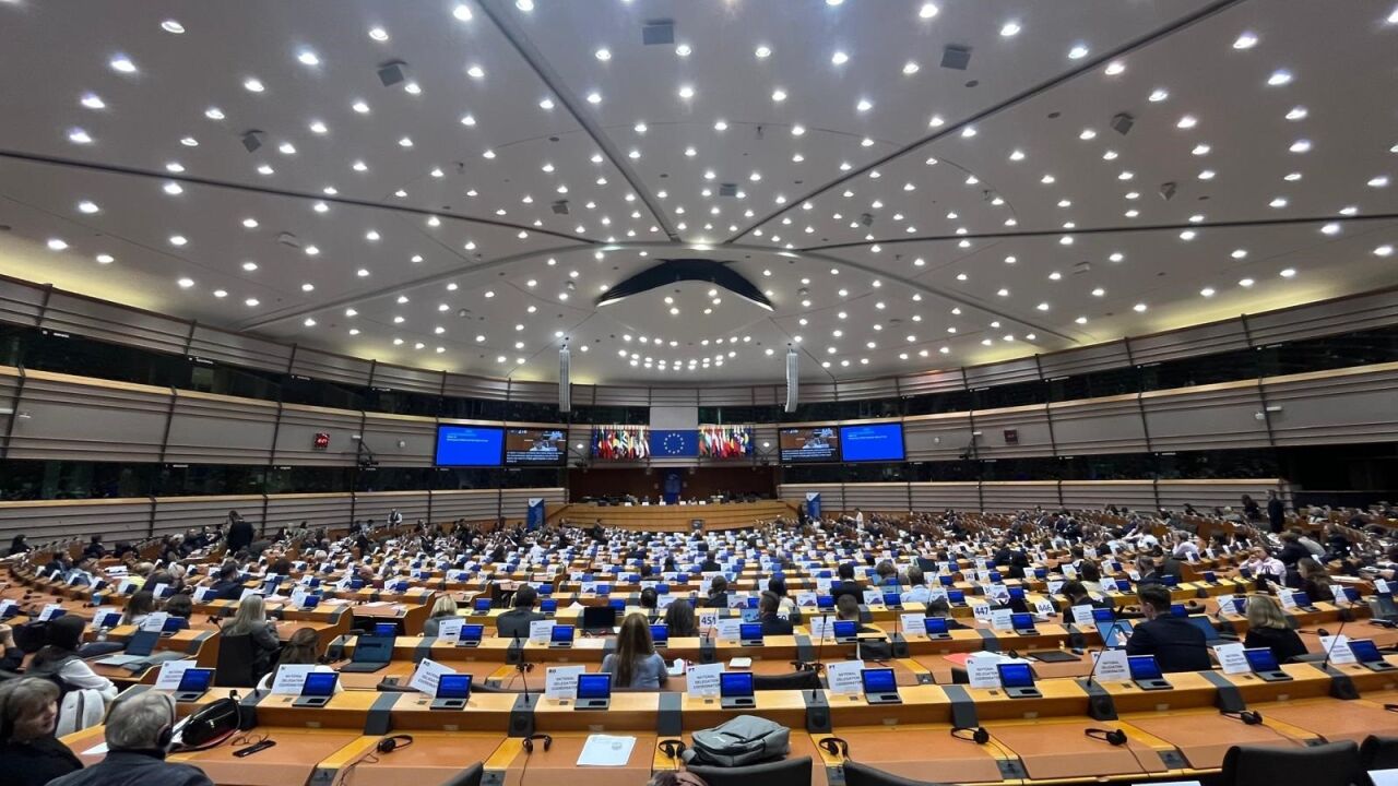 El Parlamento Europeo frena el pacto comercial con EE UU tras las últimas amenazas de Trump