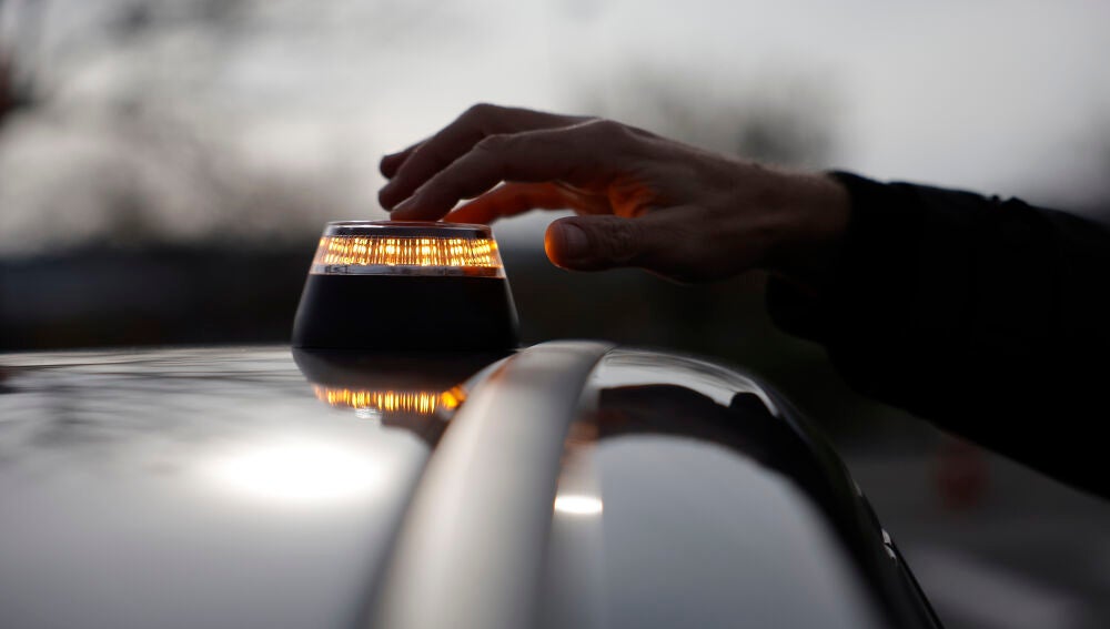 2026 trae la V-16, el teléfono 018 para víctimas de tráfico y el seguro del patinete