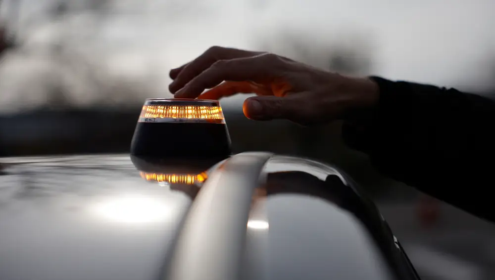 2026 trae la V-16, el teléfono 018 para víctimas de tráfico y el seguro del patinete