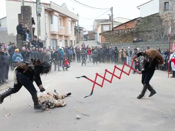 Diablos y Carochos en Riofrío de Aliste Diablos y Carochos en Riofrío de Aliste