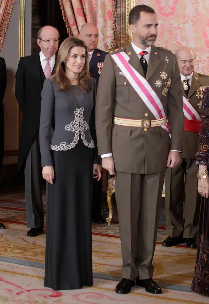 Todas las veces que la Reina Letizia ha marcado estilo con sello ...
