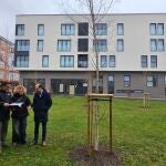 Torrelavega planta 39 &aacute;rboles aut&oacute;ctonos y flores en el entorno del Centro de Acogida para crear un bosque urbano