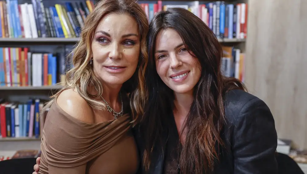 Carlo Costanzia explota contra Laura Matamoros: "Hablas de mí porque si hablaras de ti a nadie le interesaría"