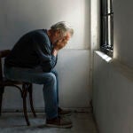 Hombre con depresi&oacute;n