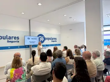 Paloma Sanz durante un encuentro con afiliados del PP Paloma Sanz durante un encuentro con afiliados del PP