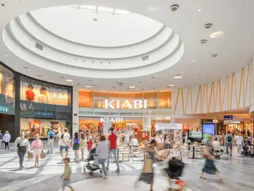 Rebajas en el centro comercial vallisoletano Río Shopping Rebajas en el centro comercial vallisoletano Río Shopping