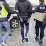 Cae una red de ciberfraude vinculada con la organizaci&oacute;n Black Axe