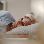 La temperatura ideal para dormir puede contribuir a mejorar la salud cardiovascular a partir de los 65 a&ntilde;os