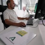 Muere un motorista de 53 a&ntilde;os tras salirse de la autov&iacute;a A-7 en Manilva