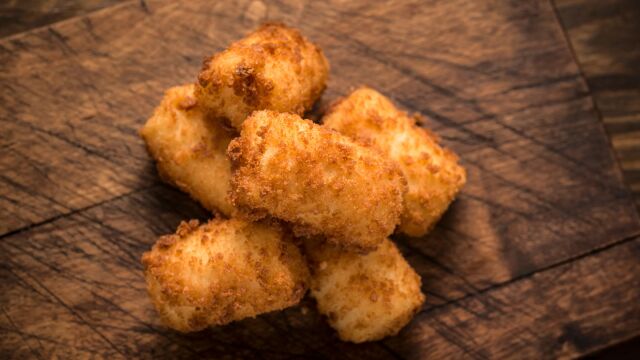 Imagen de archivo sobre unas croquetas