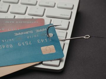 Condenan a seis a&ntilde;os de prisi&oacute;n al hombre que estaf&oacute; a un joven que termin&oacute; suicid&aacute;ndose