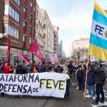Movilizaci&oacute;n de la plataforma por la defensa de Feve en Le&oacute;n