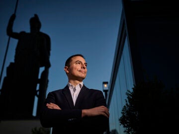 Entrevista con Juan Lobato, Senador por el PSOE. &copy; Alberto R. Rold&aacute;n / Diario La Raz&oacute;n. 14 01 2026