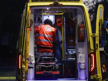 Una ambulancia en el hospital Reina Sofía de Córdoba tras el accidente ferroviario Una ambulancia en el hospital Reina Sofía de Córdoba tras el accidente ferroviario