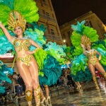 El carnaval de Cartagena se vive en las calles con desfiles y espect&aacute;culos