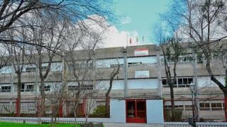 Fachada del IES Los Castillos de Alcorcón