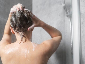 &iquest;Vale la pena gastar mucho dinero en el champ&uacute;? Esto es lo que opinan los expertos