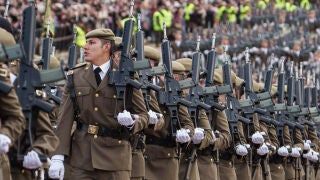 Acto de juramento ante la bandera del personal de militares de tropa del ej&eacute;rcito de tierra, en el Centro de Formaci&oacute;n de Tropa (Cefot) n&ordm; 1, acuartelamiento Santa Ana, a 24 de enero de 2026, en C&aacute;ceres, Extremadura (Espa&ntilde;a). El Centro de Formaci&oacute;n de Tropa n.&ordm; 1 (CEFOT-1) es un centro de formaci&oacute;n militar del Ej&eacute;rcito de Tierra de Espa&ntilde;a situado en las proximidades de la ciudad espa&ntilde;ola de C&aacute;ceres. Es uno de los dos Centros de formaci&oacute;n de tropa (soldado, cabo y cabo primero) en Espa&ntilde;a junto...