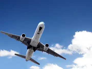 Sucesos.- Un detenido en Málaga por una presunta agresión sexual a la pasajera de un avión durante un vuelo Sucesos.- Un detenido en Málaga por una presunta agresión sexual a la pasajera de un avión durante un vuelo