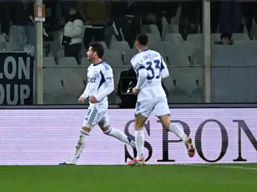 Coppa Italia: Fiorentina - Como Florence (Italy), 27/01/2026.- Como's midfielder Sergi Roberto celebrate after scoring the 1-1 goal during Italian Cup round of 16 soccer match between Acf Fiorentina vs Como 1907 at Artemio Franchi Stadium in Florence, Italy, 27 January 2026. (Italia, Florencia) EFE/EPA/CLAUDIO GIOVANNINI