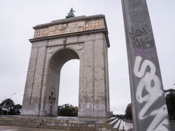 Arco de la Victoria, conocido popularmente tambi&eacute;n como Puerta de la Moncloa