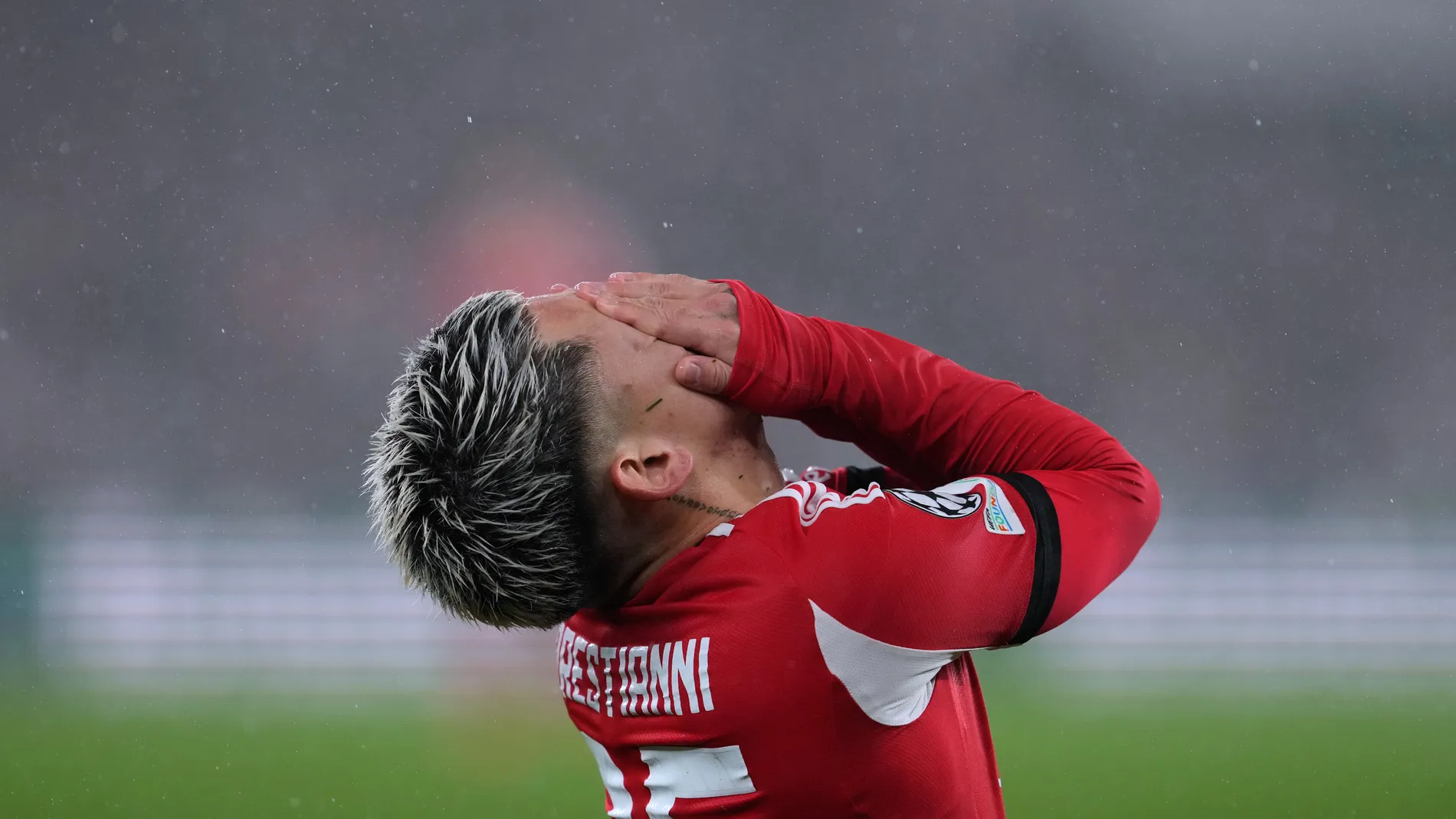 Benfica's Gianluca Prestianni reacts after missing a chance during a Champions League opening phase soccer match between Benfica and Real Madrid, in Lisbon, Wednesday, Jan. 28, 2026. (AP Photo/Armando Franca)