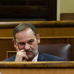 Jos&eacute; Luis &Aacute;balos renuncia a su esca&ntilde;o en el Congreso