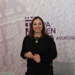 La alcaldesa de Palencia, Miriam Andr&eacute;s, presenta en rueda de prensa el programa &lsquo;Puerta a Puerta&rsquo;