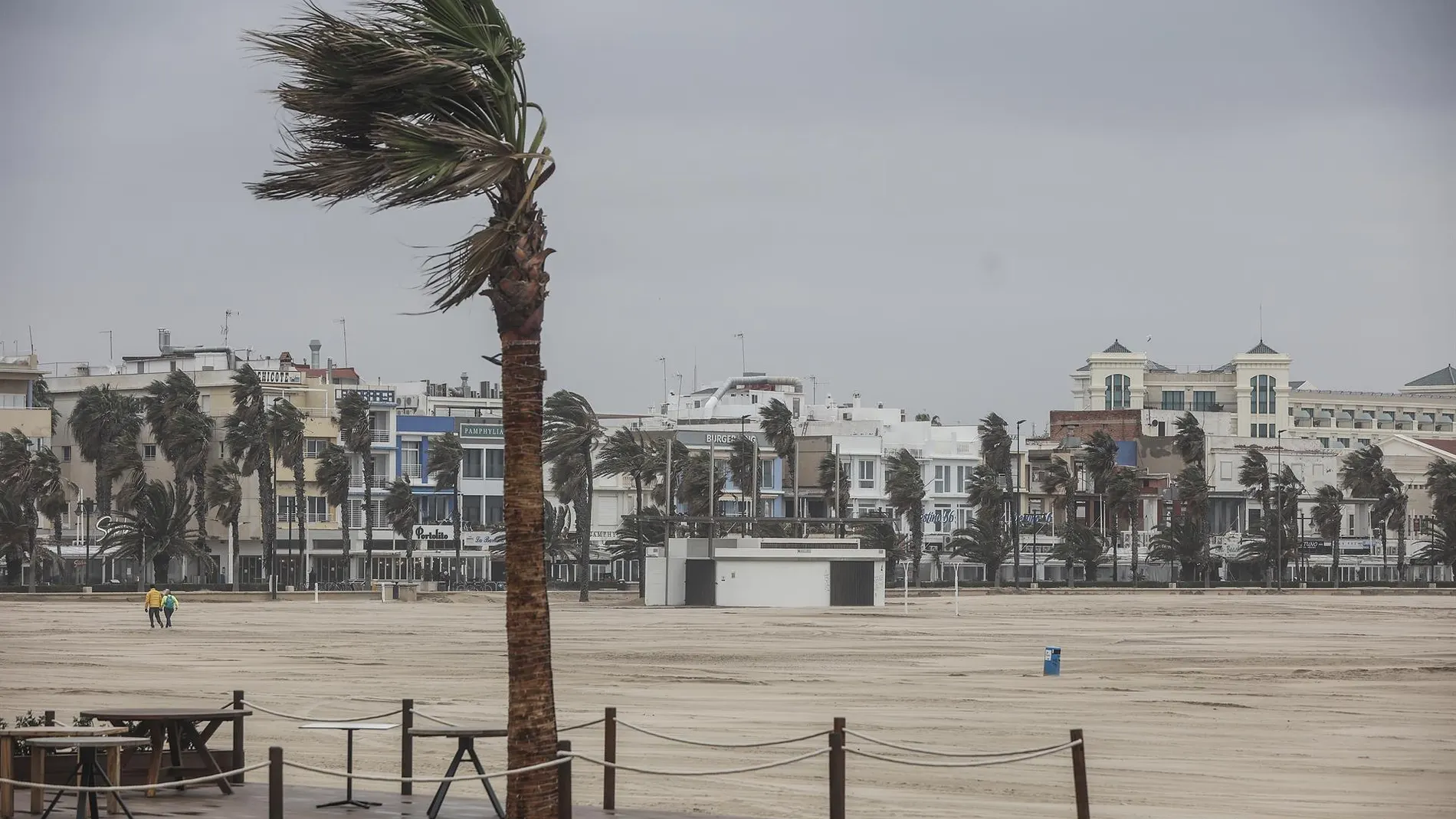 C.Valenciana advierte de un nuevo temporal de vientos y fenómenos costeros este fin de semana con rachas de 100 km/h