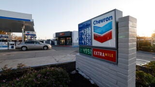 BERKELEY (United States), 30/01/2026.- A Chevron gasoline station in Berkeley, California, USA, 29 January 2026. Chevron will release its earnings report on 30 January. EFE/EPA/JOHN G. MABANGLO 